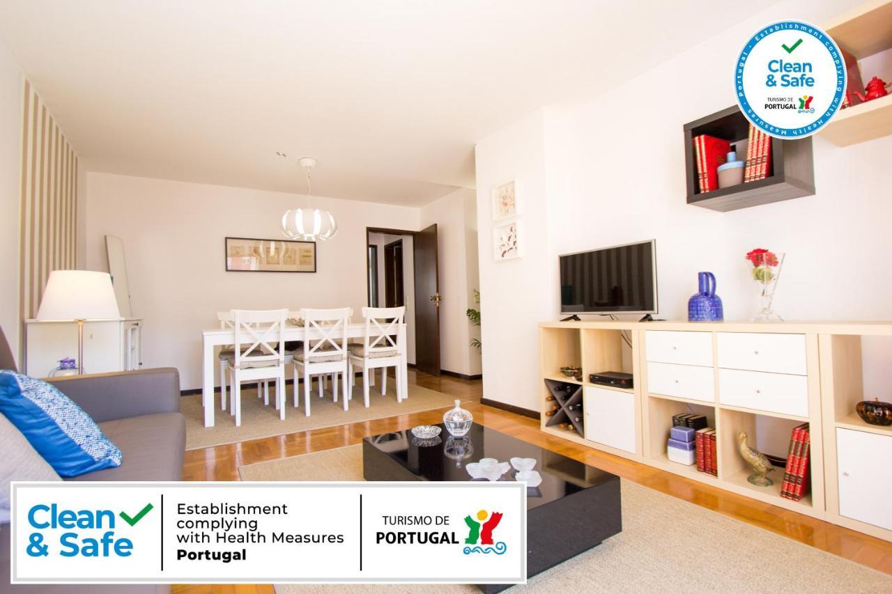 Spacious Apartment In Lisbon Bagian luar foto