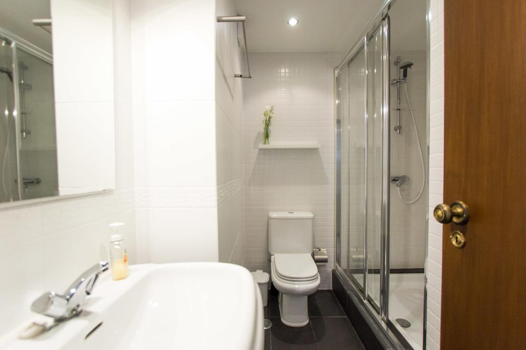 Spacious Apartment In Lisbon Bagian luar foto